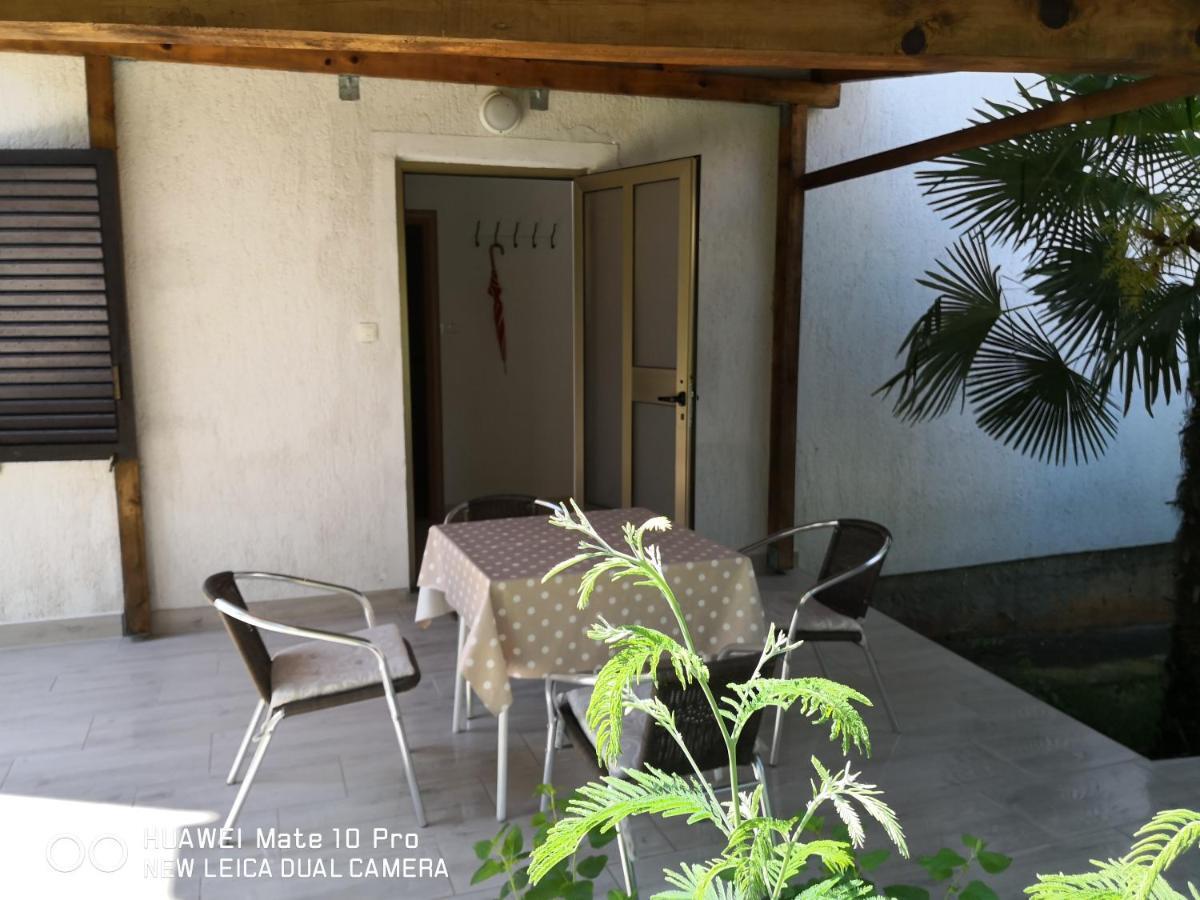 Apartmans Luce e Stella Malinska Extérieur photo
