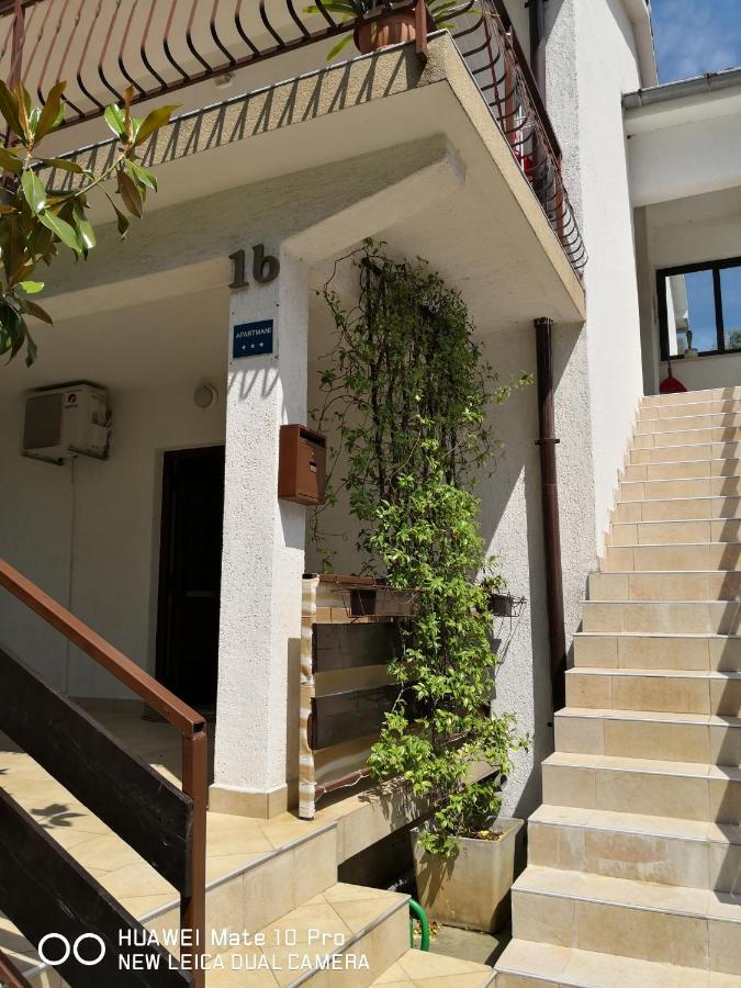 Apartmans Luce e Stella Malinska Extérieur photo